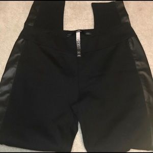 Black leggings with leather side strips